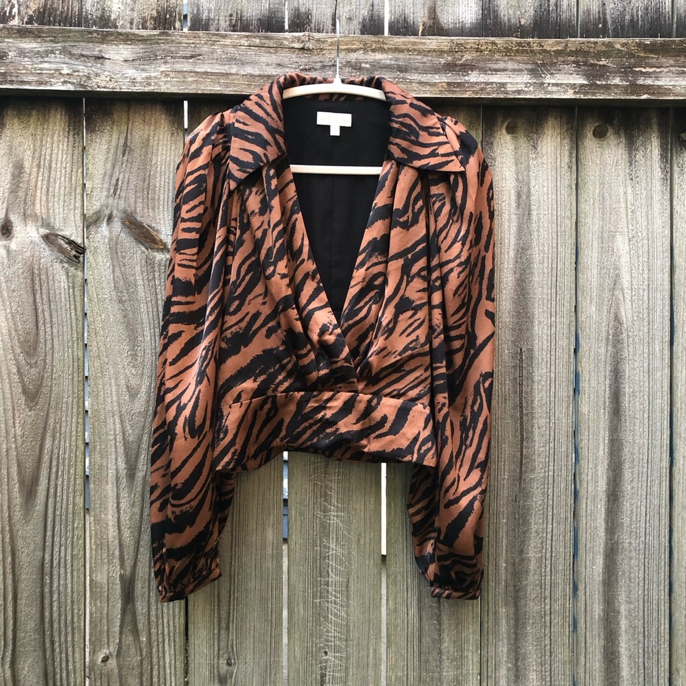 Ronny Kobo Satin Tiger Print Balloon Sleeve Eugenia Top Cropped Size M